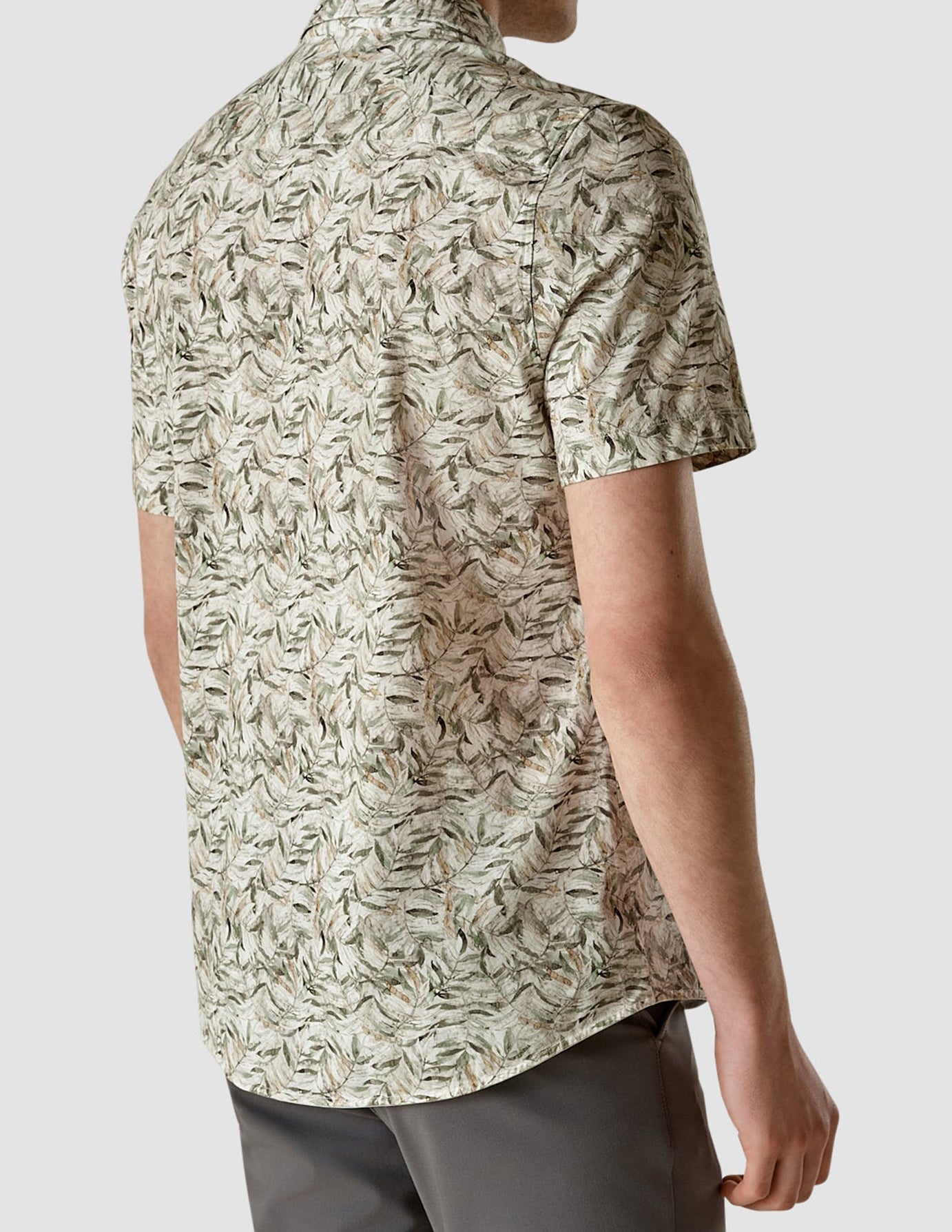 Classic Short-Sleeved Patterned Shirt Dried Leaves