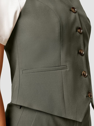 Essential Vest Short Dark Olive
