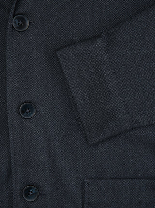 Atelier Overshirt Dark Navy in a heavyweight textured fabric, featuring dark buttons, a sleeve cuff, and a clean Scandinavian design.