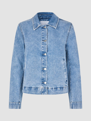 A Women’s Classic Denim Jacket Snow Blue Wash with a button-down front.