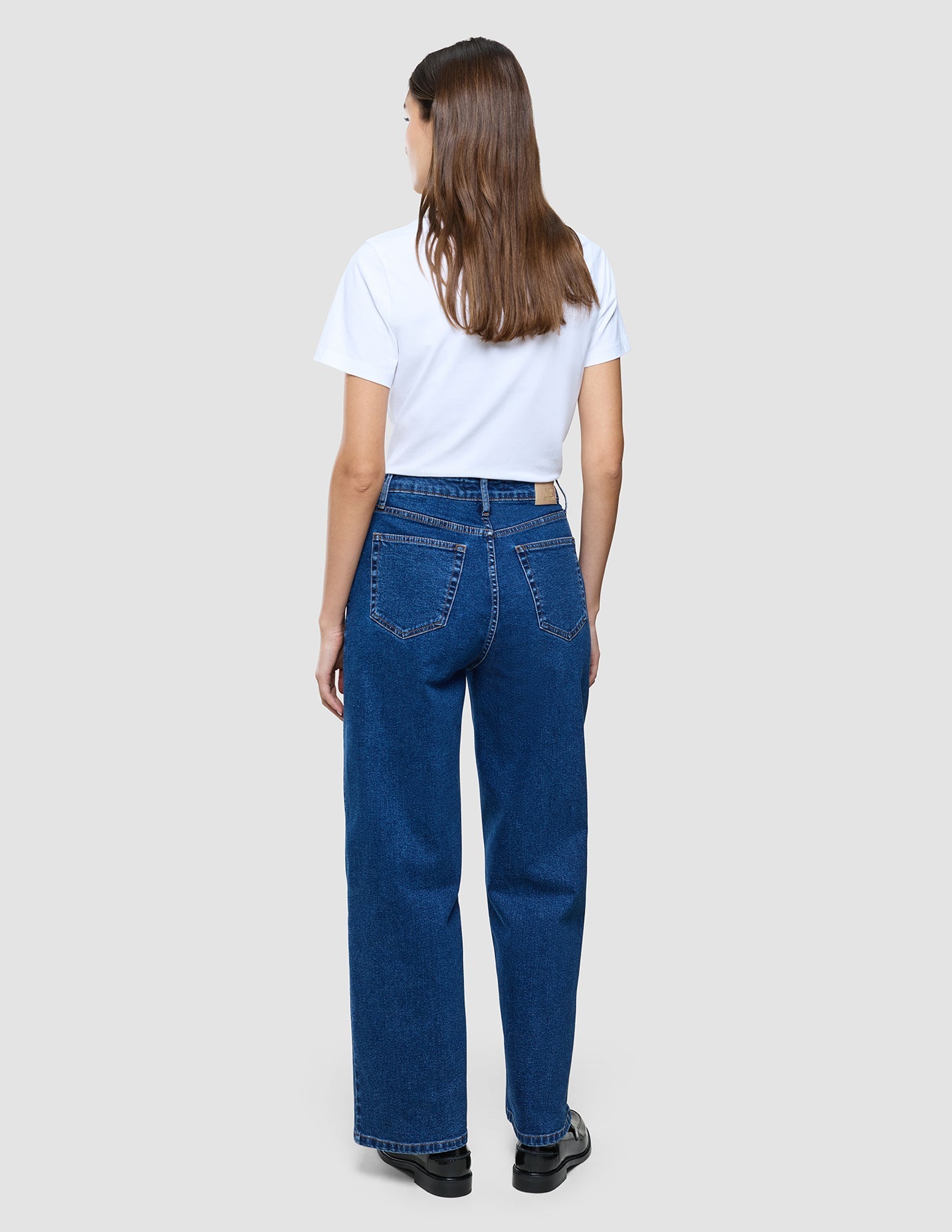 Women's Classic Jeans Relaxed Medium Blue