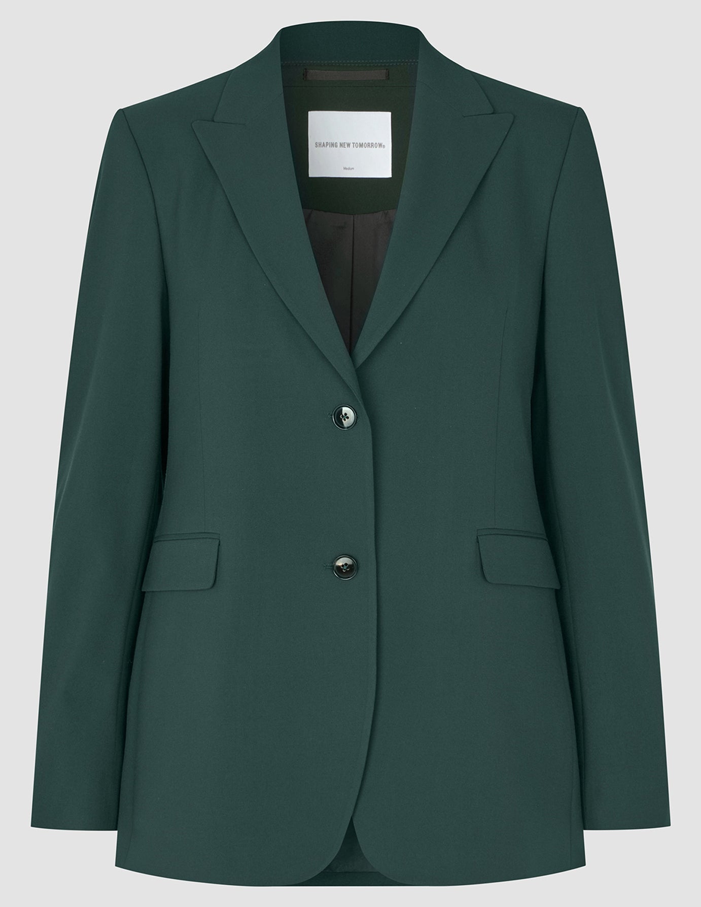 An Ease Suit Straight Evergreen two-button blazer featuring classic Scandinavian design.