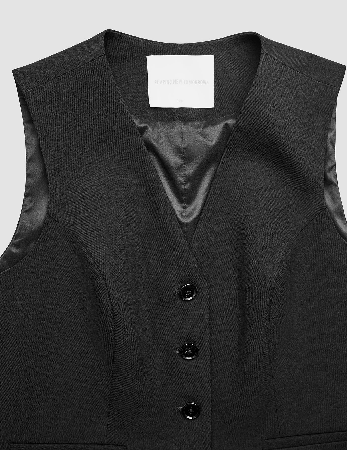 Women Ease Short Vest Black