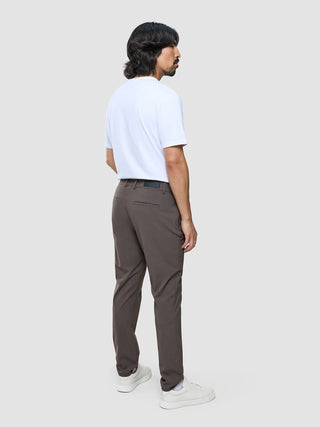 Ease Pants Slim Mocha