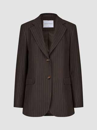 Women Serene Blazer Regular Walnut Herringbone in brown wool with a herringbone texture, two front buttons, and flap pockets in a classic Scandinavian design.