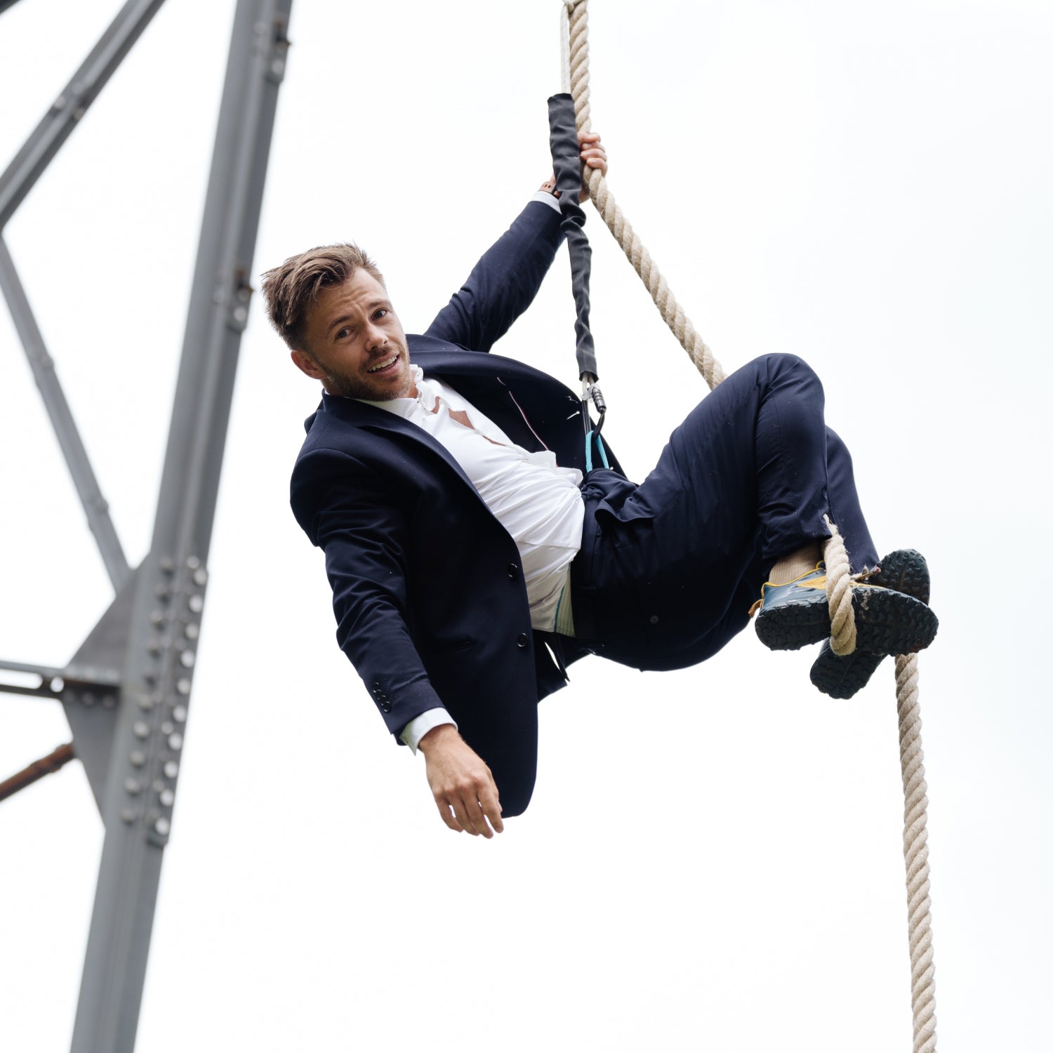 Climbing Aalborg Tower with Leon Kofoed: The world’s longest rope climb in a suit