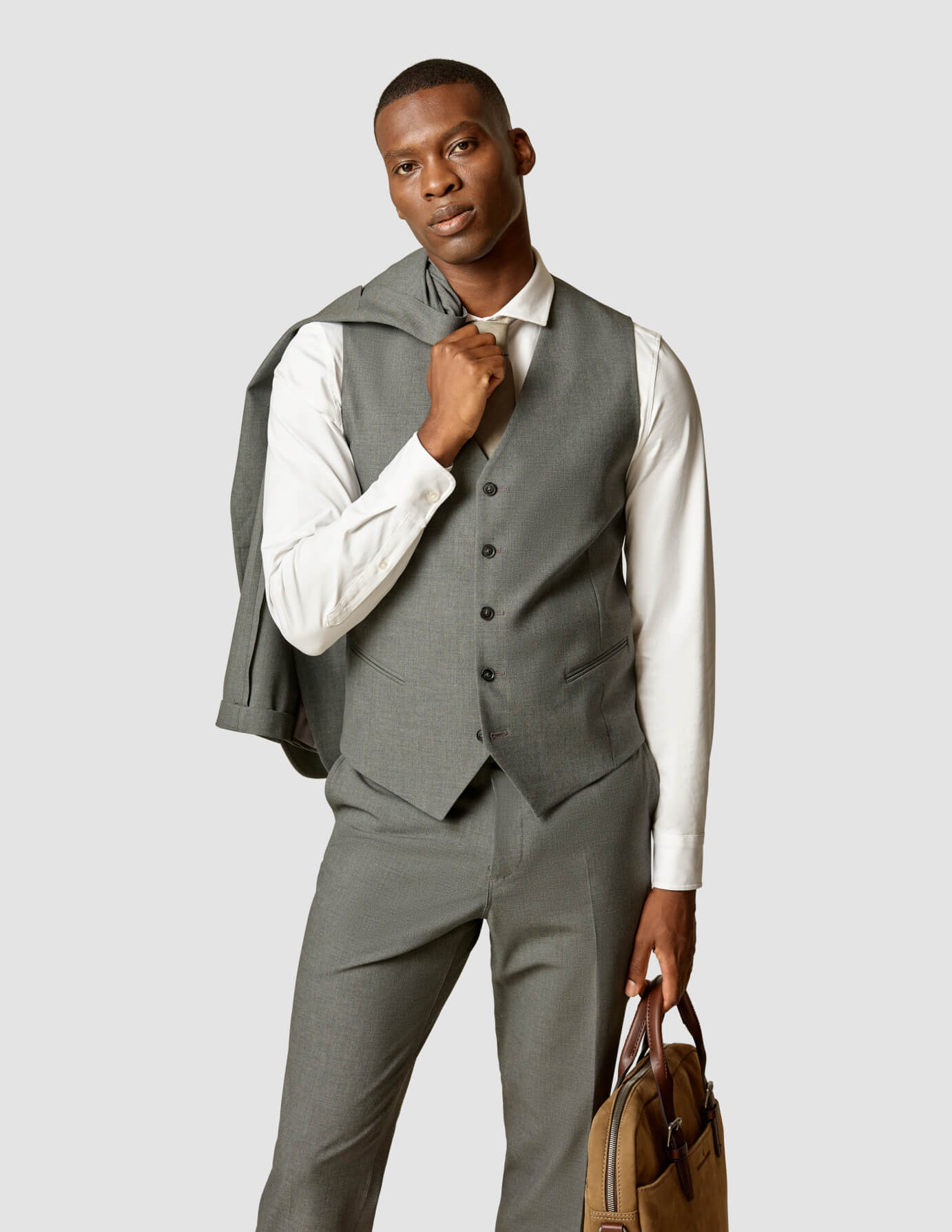 Essential Vest Black | SHAPING NEW TOMORROW