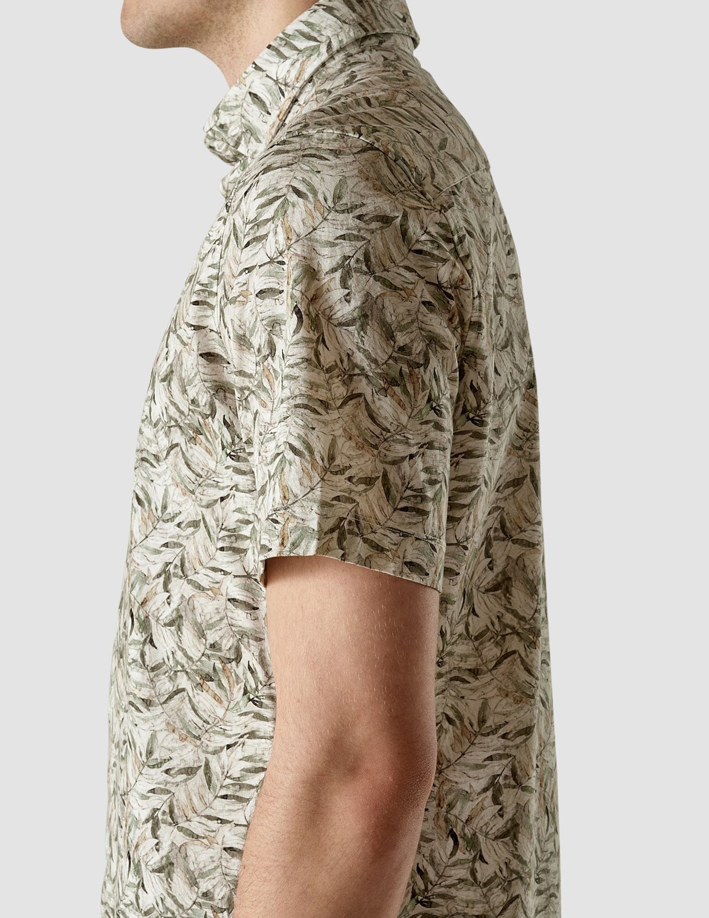 Classic Short-Sleeved Patterned Shirt Dried Leaves