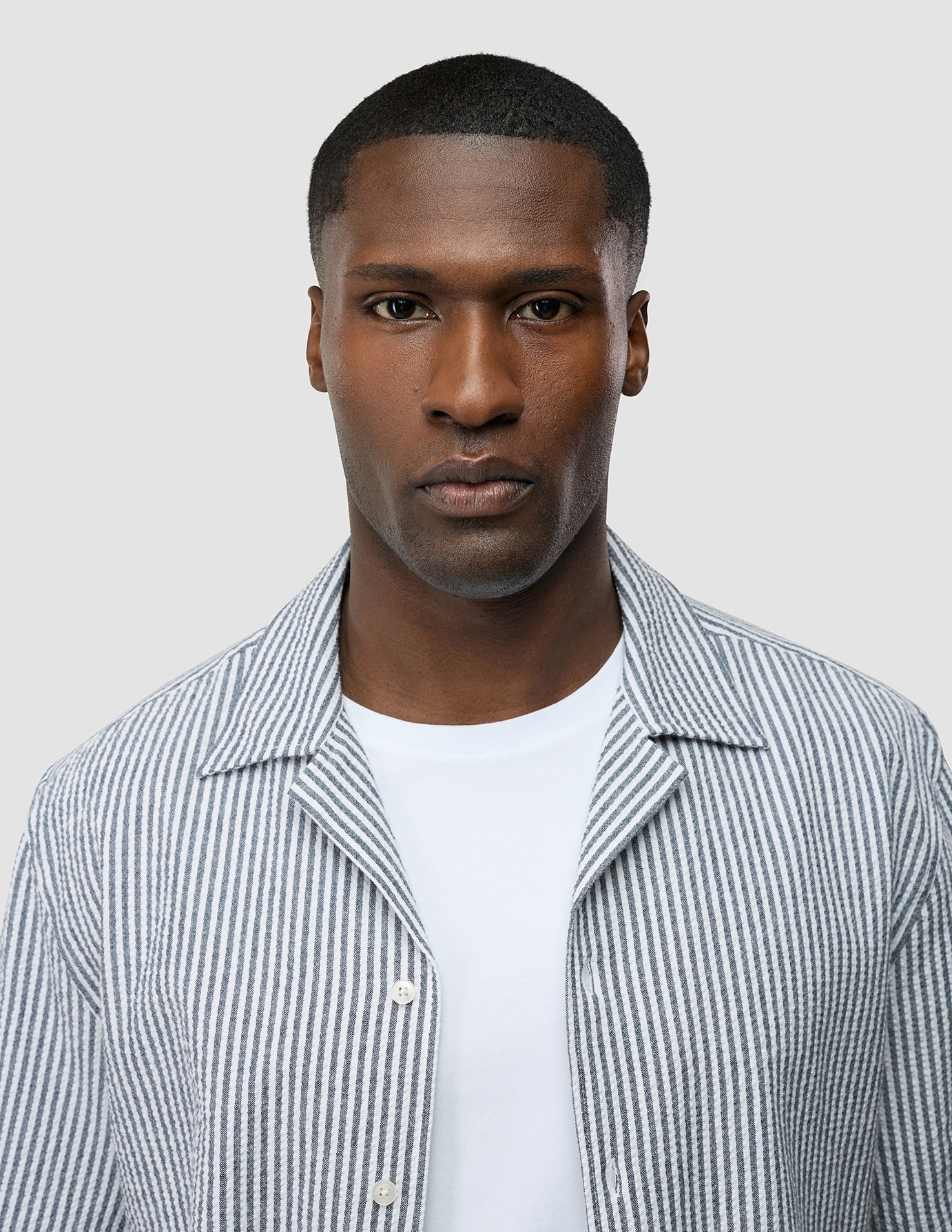 Seersucker Short Sleeve Shirt Navy Stripes