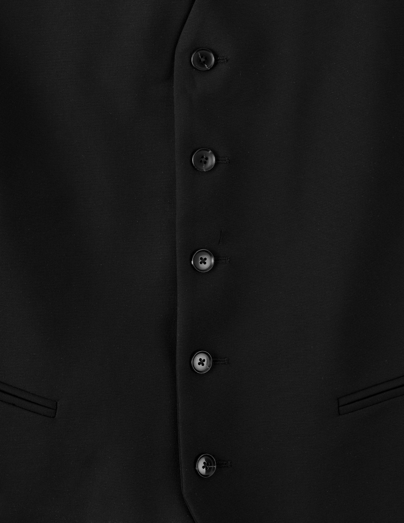 Essential Vest Black | SHAPING NEW TOMORROW
