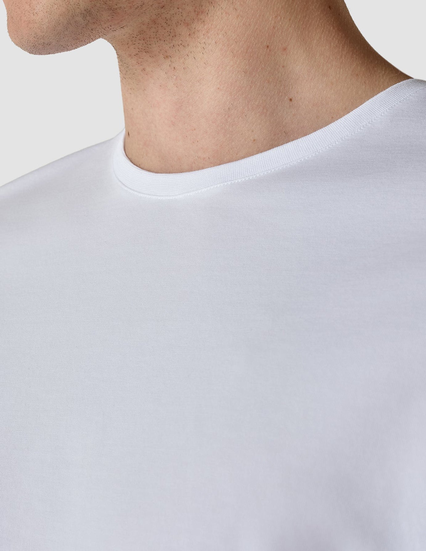エイトン　ホワイト　SUPIMA WIDE RIB　クールネックTシャツ　2 ユニクロ公式 | スーピマコットンクルーネックTシャツ(男女兼用)