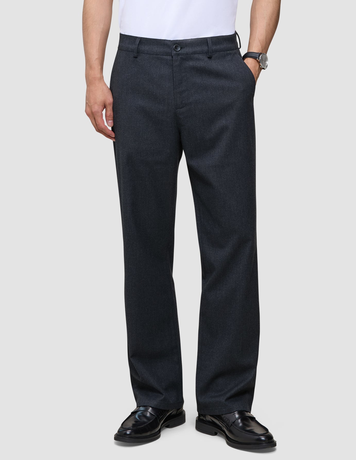 Atelier Pants Relaxed Dark Navy in heavyweight broken twill worn with black leather loafers.