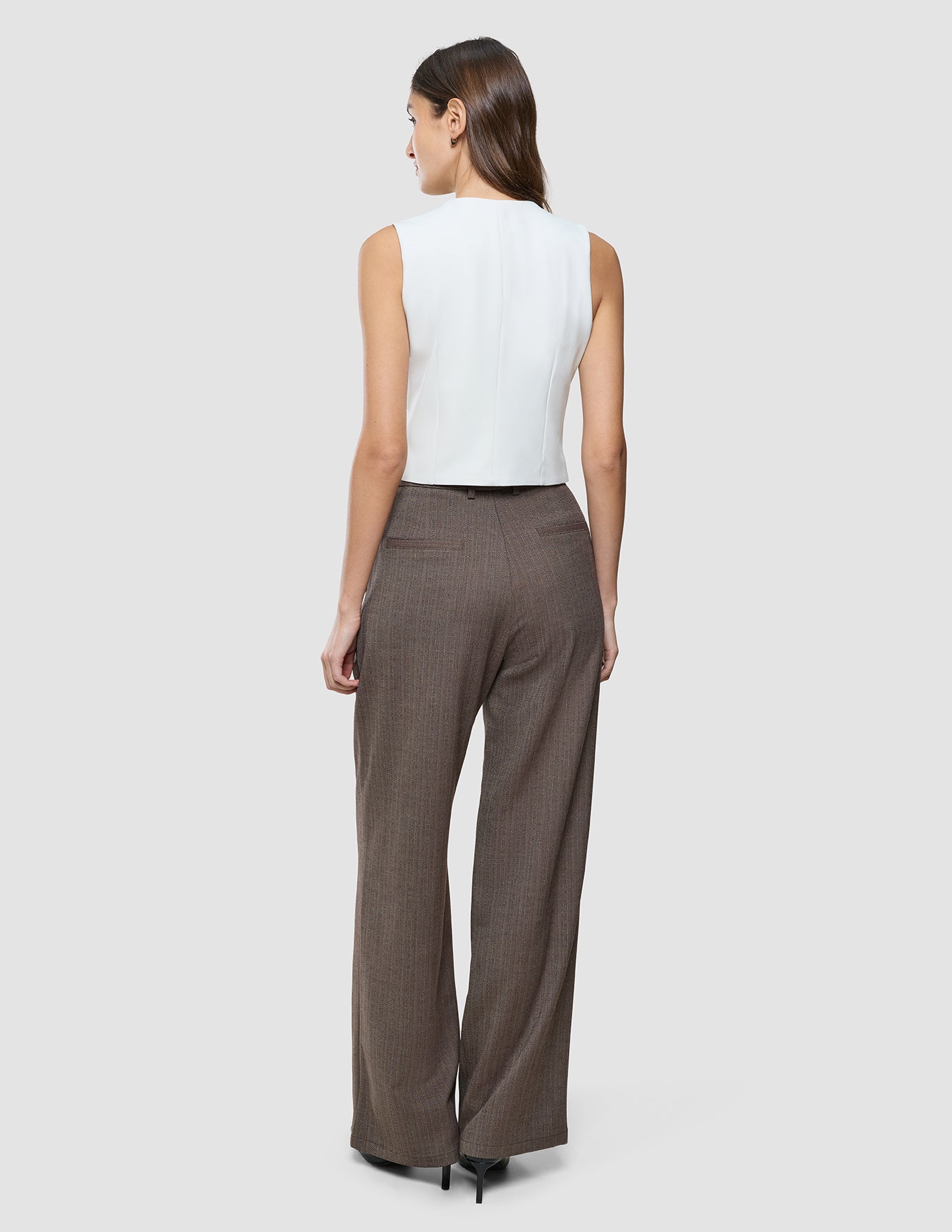 Women Essential Short Vest Off White